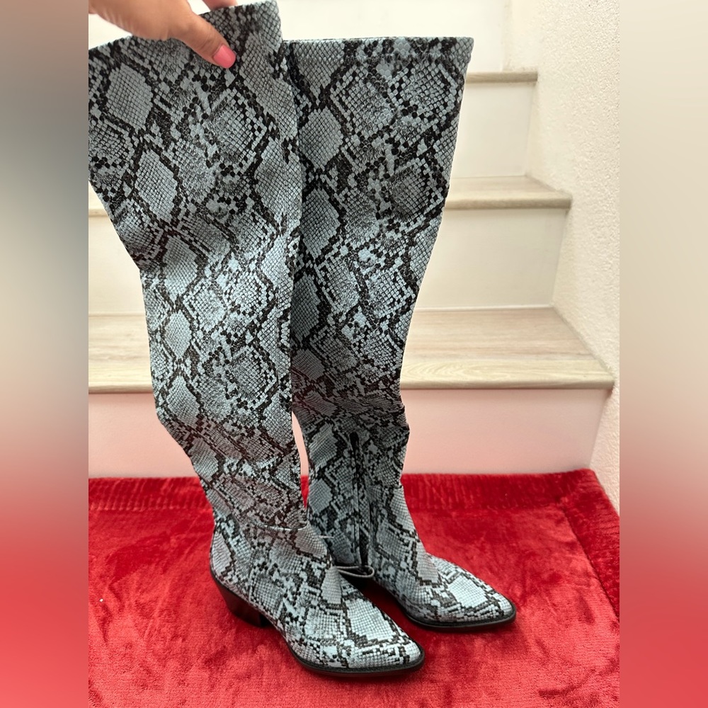 Gianni Bini . Brand new, size 5.5 leather snake style boots.
